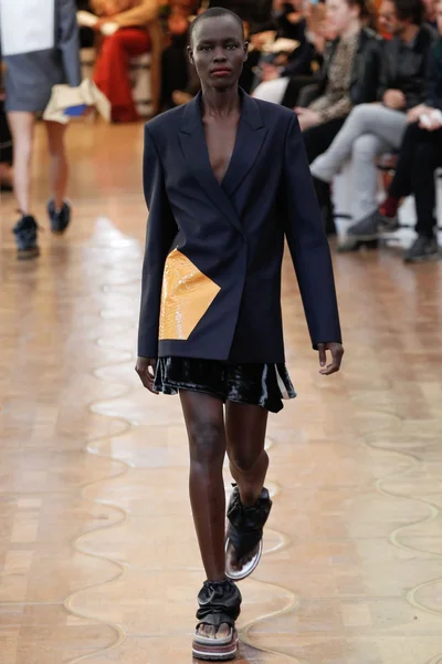 Look 2